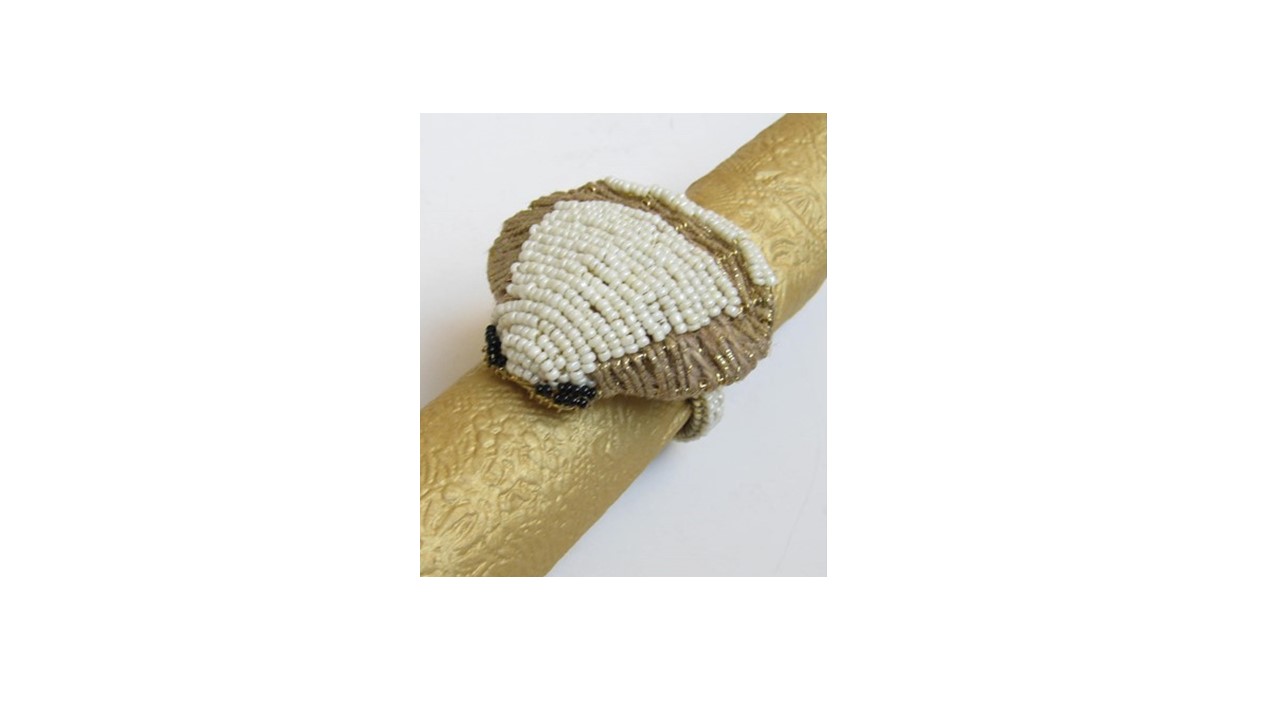 טבעת למפיות חיפושית חרוזים לבנים וטבעי 