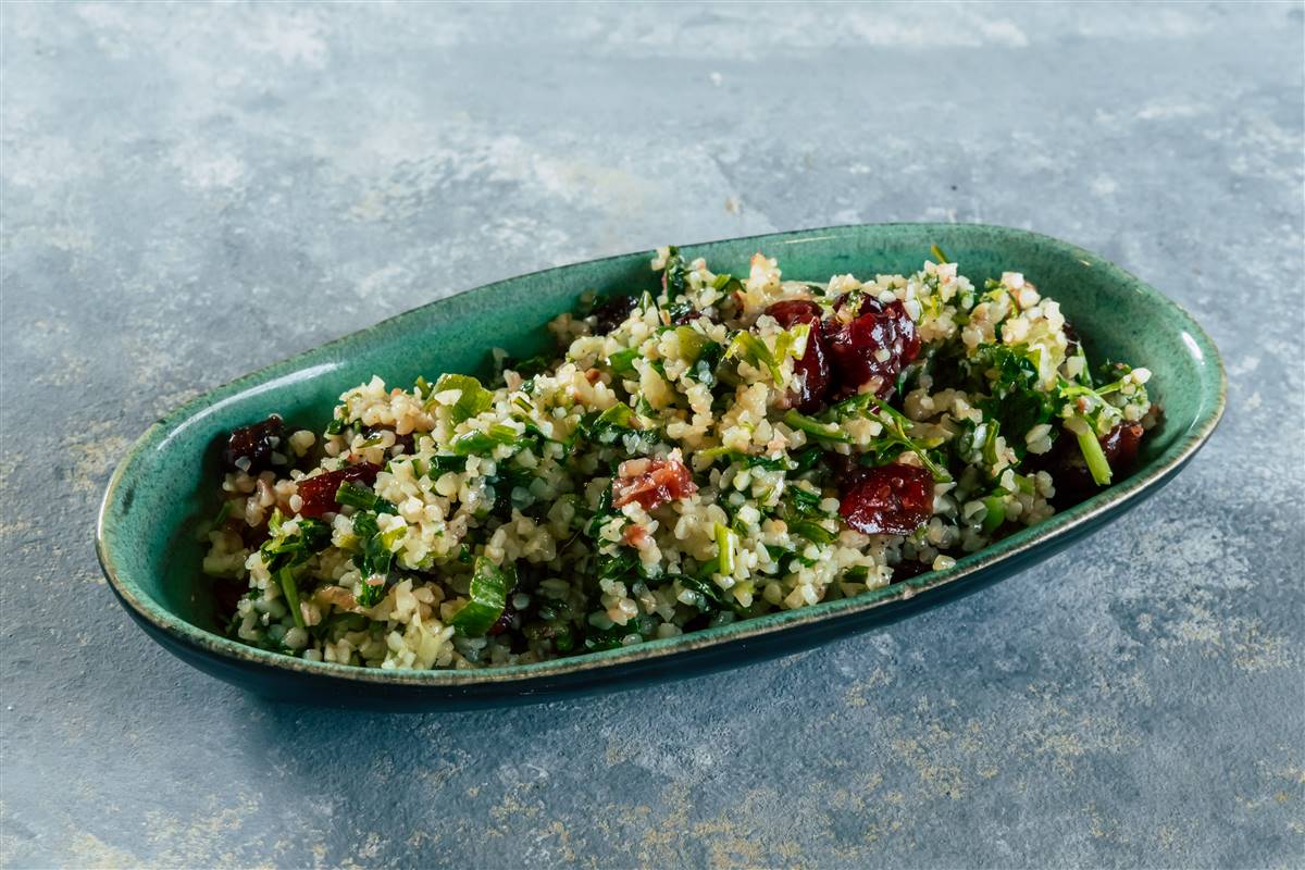  Tabouleh with seasonal vegetables and parsley