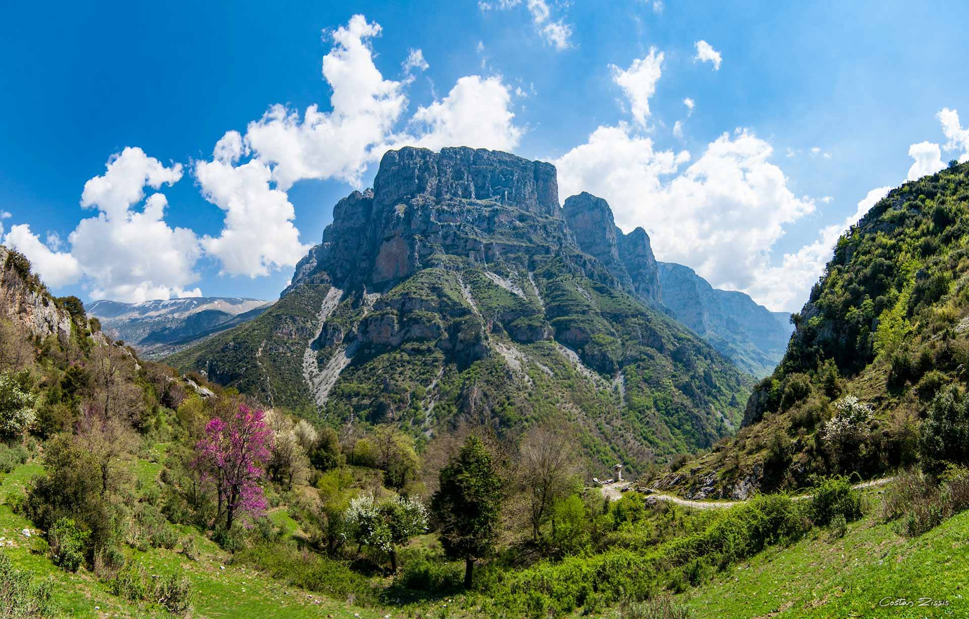 ההרים של יוון וגם מעט סכנות שצריך לקחת בחשבון