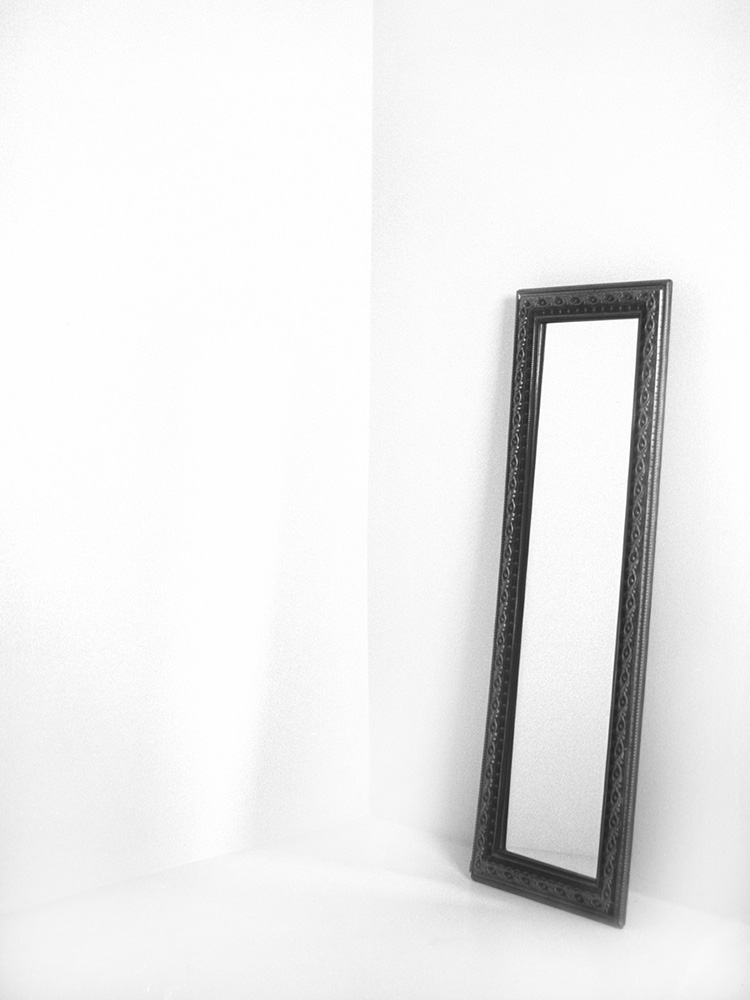 2003, פורטרט עצמי. White Mirror. הארלם, ניו יורק.