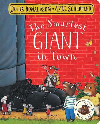 The Smartest Giant in Town (boardbook) | הענק הכי גנדרן בעולם - קרטון