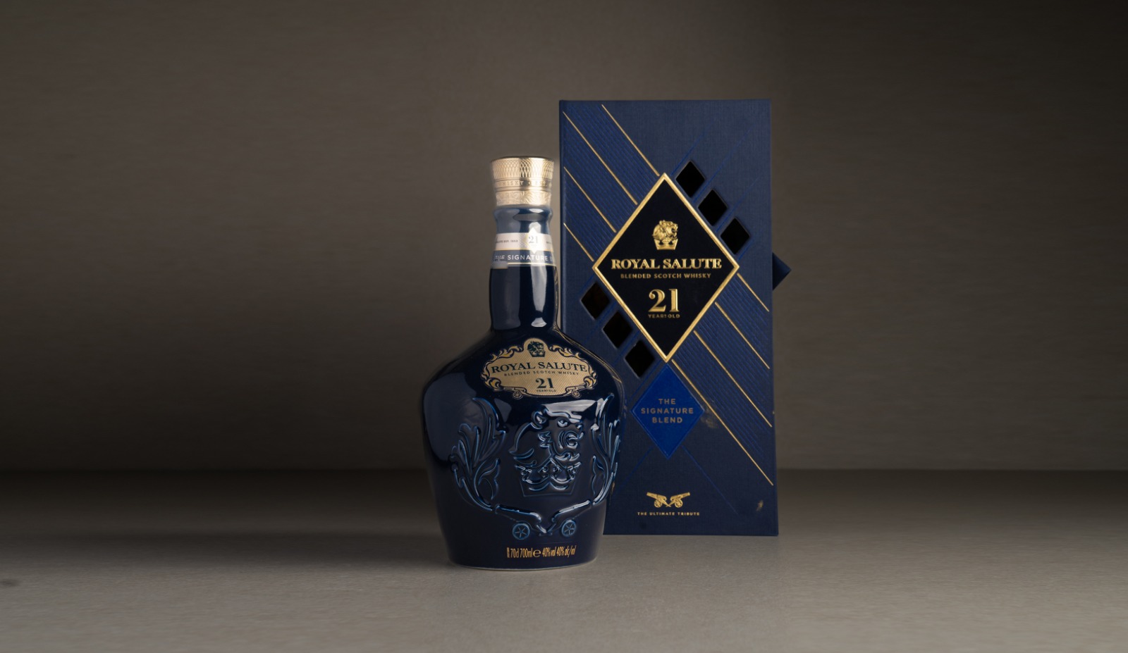 Royal Salute 21 years blue