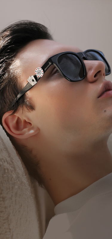 Sophisticated Statements: Men's Eyewear Charms