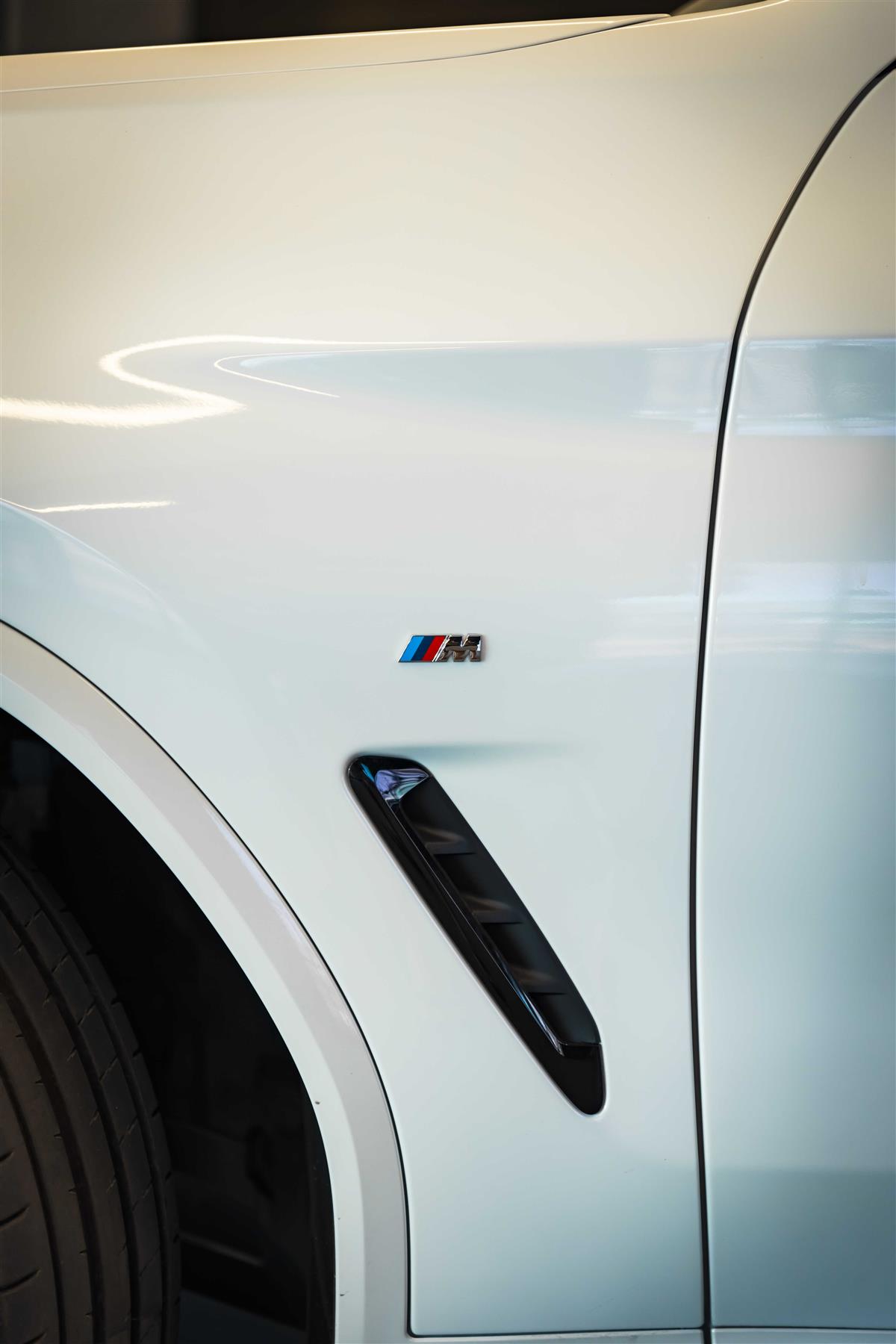 BMW iX3 M-EXCLUSIVE